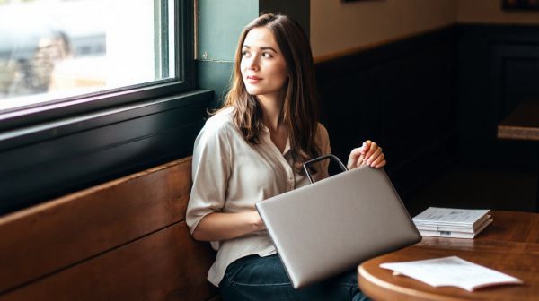 Top raisons pour opter pour une sacoche au lieu d'un sac à dos